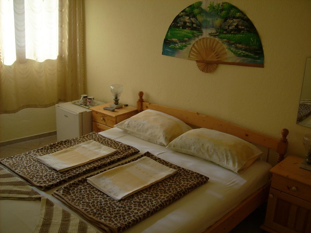 Hotel Pasians Pomorie Exterior photo