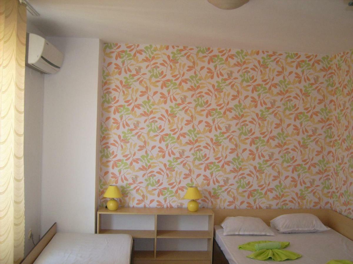 Hotel Pasians Pomorie Exterior photo